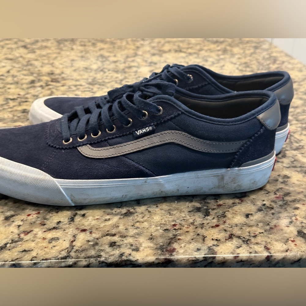 Vans Men's Blue and Gray Sneakers